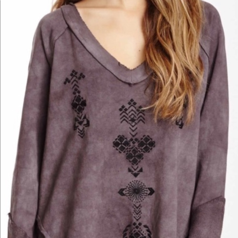 FREE PEOPLE embroidered sweatshirt